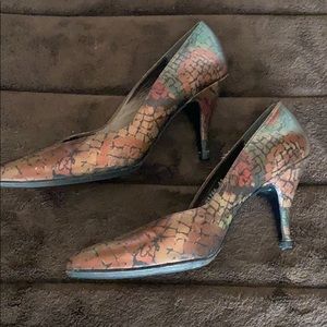 Stuart Weitzman pumps